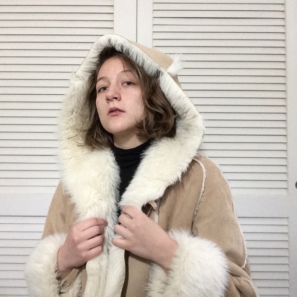 Meet your Posher, Andrea - Picture 1 of 1